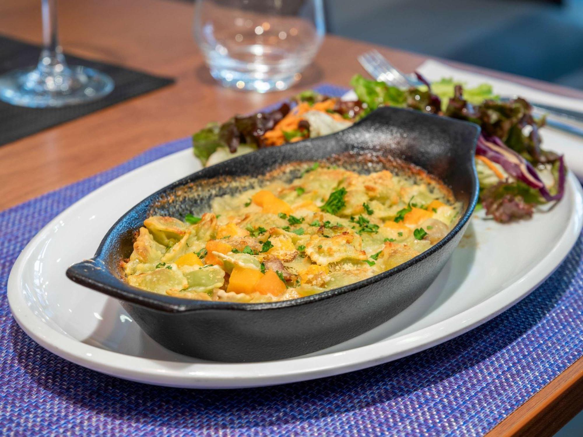 Novotel Grenoble Centre Екстериор снимка